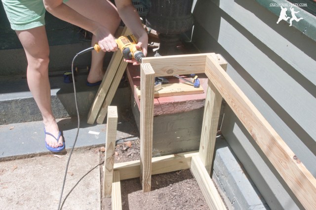 Old House Crazy - DIY - Build a Custom Two-Tiered Flower Planter - 07